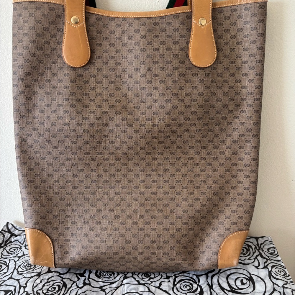 Gucci Beige and Tan Tote with Green and Red Straps - Picture 3 of 12